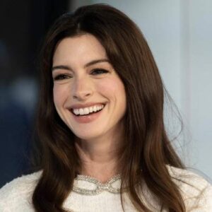 Anne Hathaway net worth